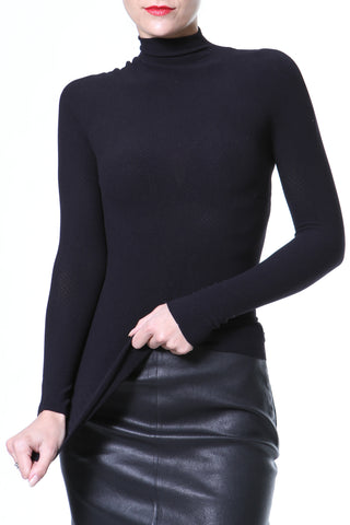 Ribbed Seamless Knit Top