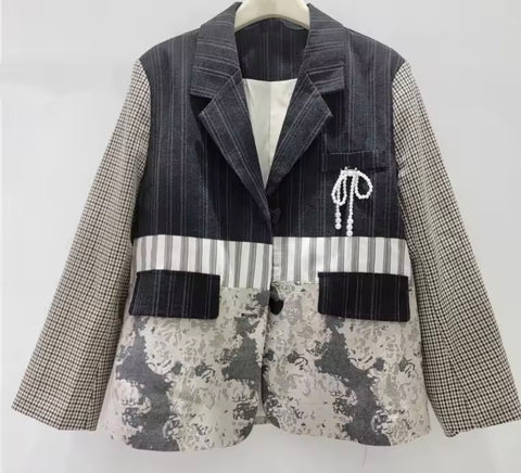 Pleated Back Plaid Blazer